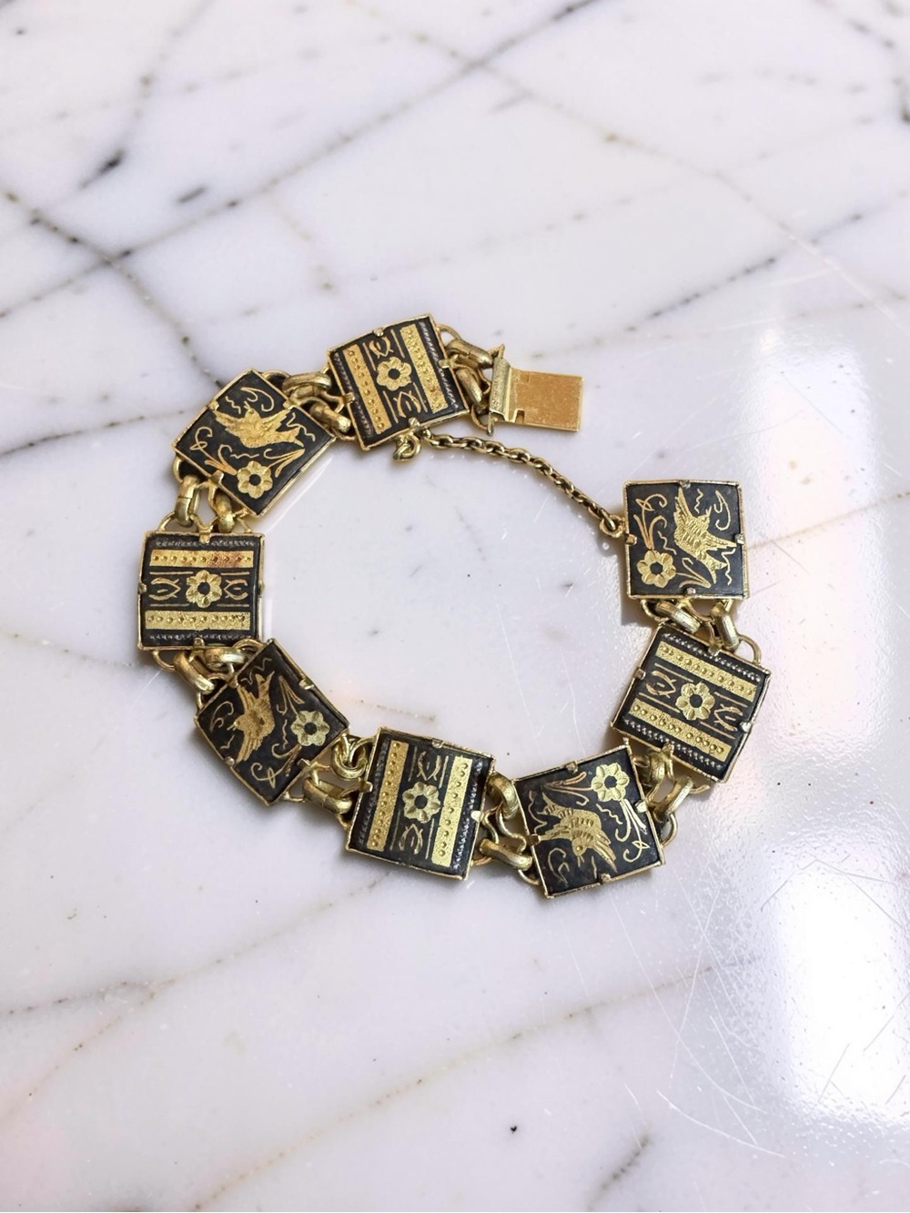 Damascene Link Bracelet - Picture 3 of 4